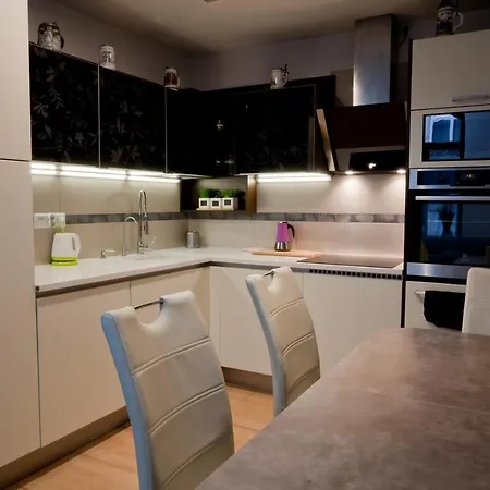 Magic Apartment *